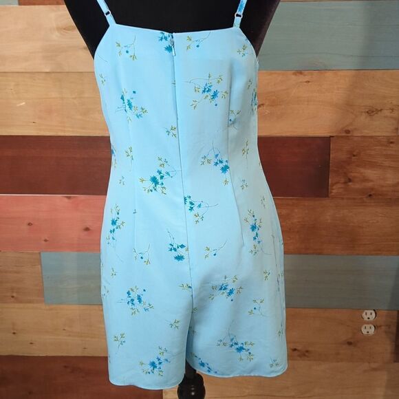 Size 7/8 Express blue dress with shorts - Picture 4 of 6